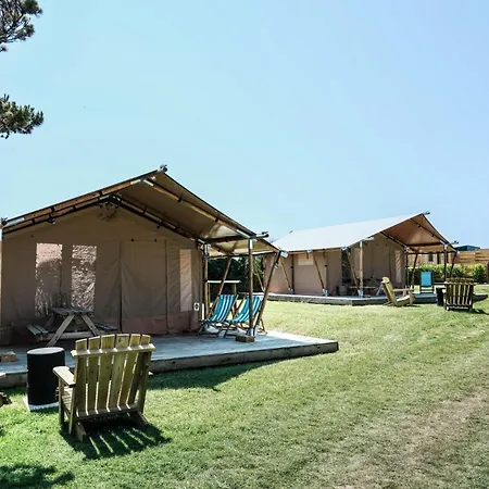 Glamping At Macdonald'S Farm Hotel Saint Ervan Exterior photo