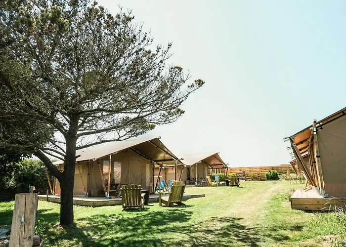 Glamping At Macdonald\'S Farm