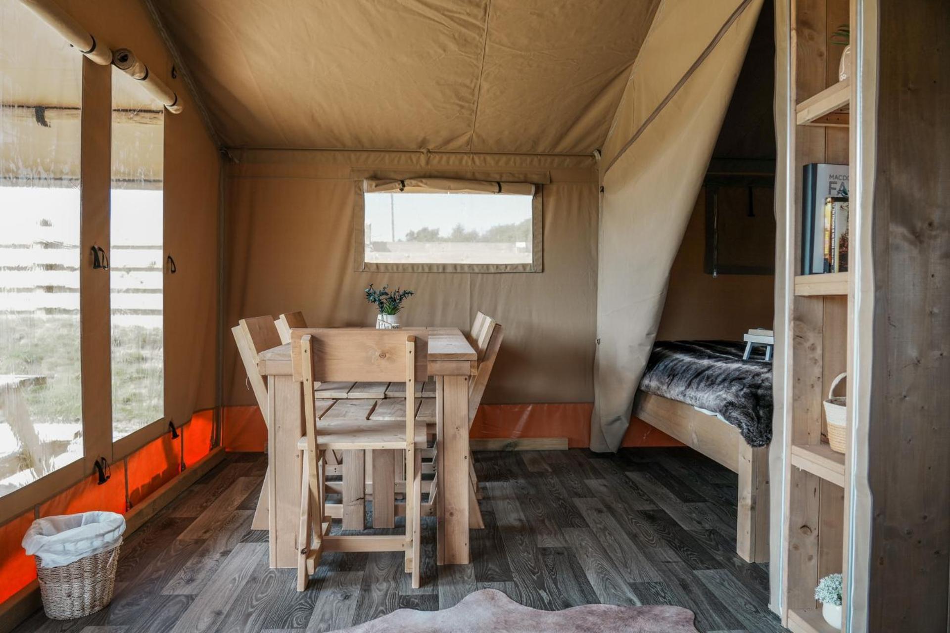 Glamping At Macdonald's Farm *