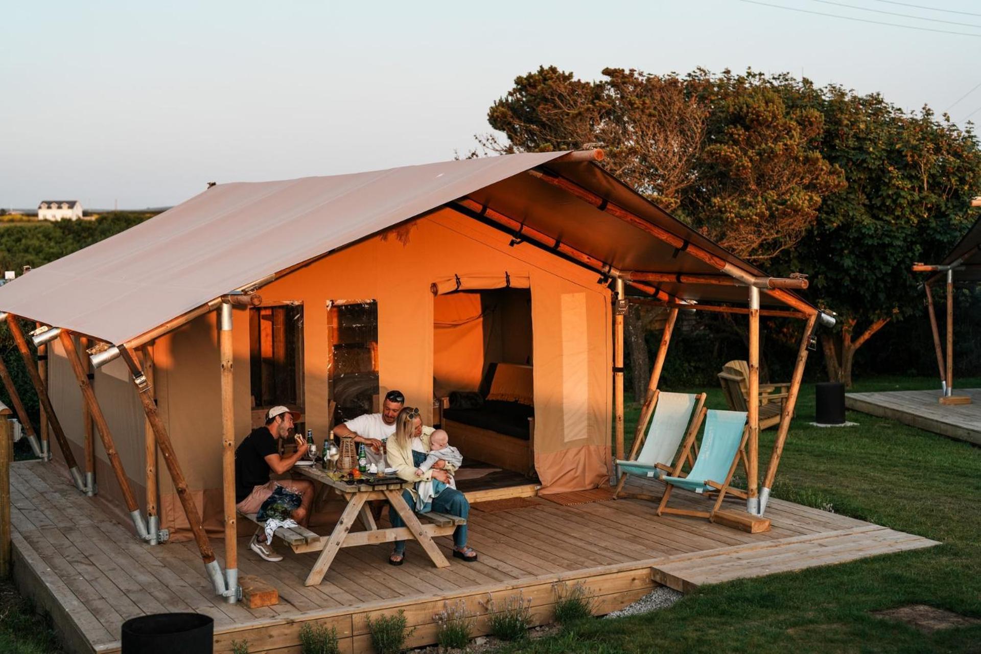 Glamping At Macdonald's Farm Luxury tent Saint Ervan