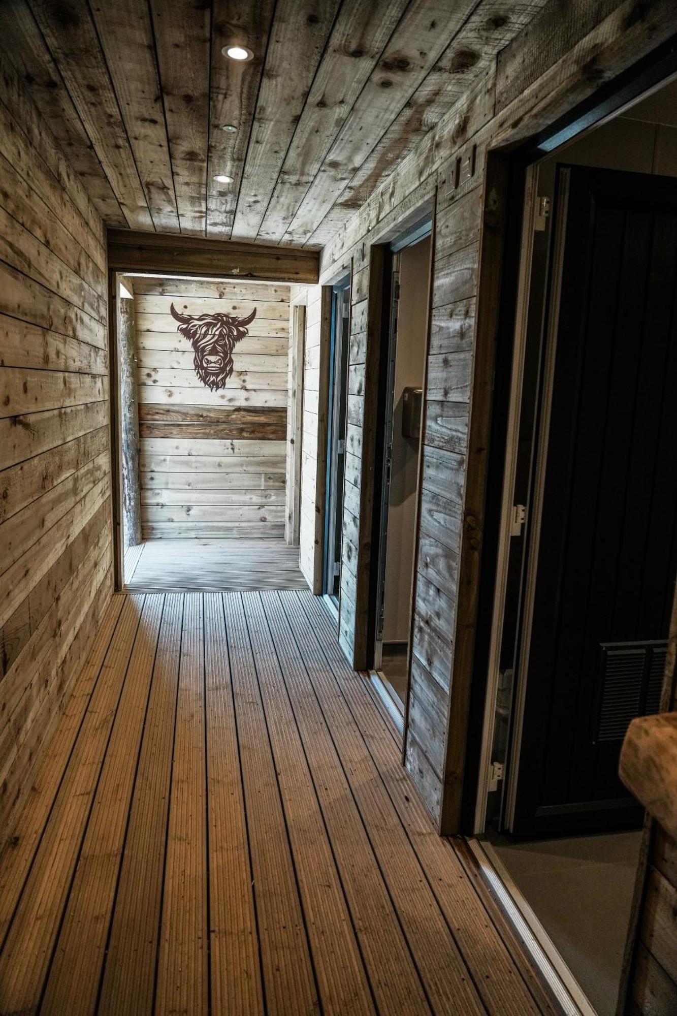Luxury tent Glamping At Macdonald's Farm